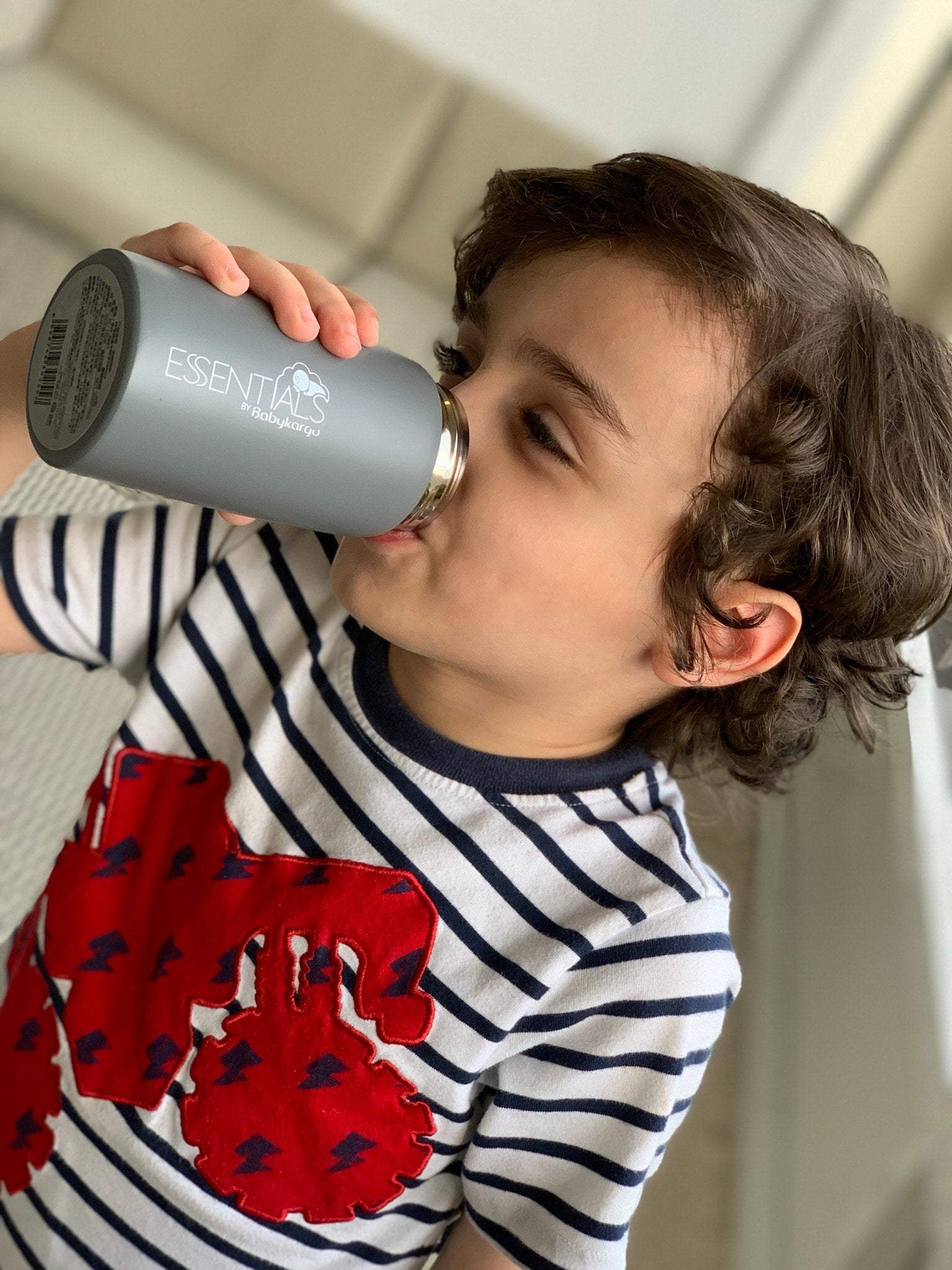 260ml. Insulated water bottle. PERFECT SIZE FOR KIDS!